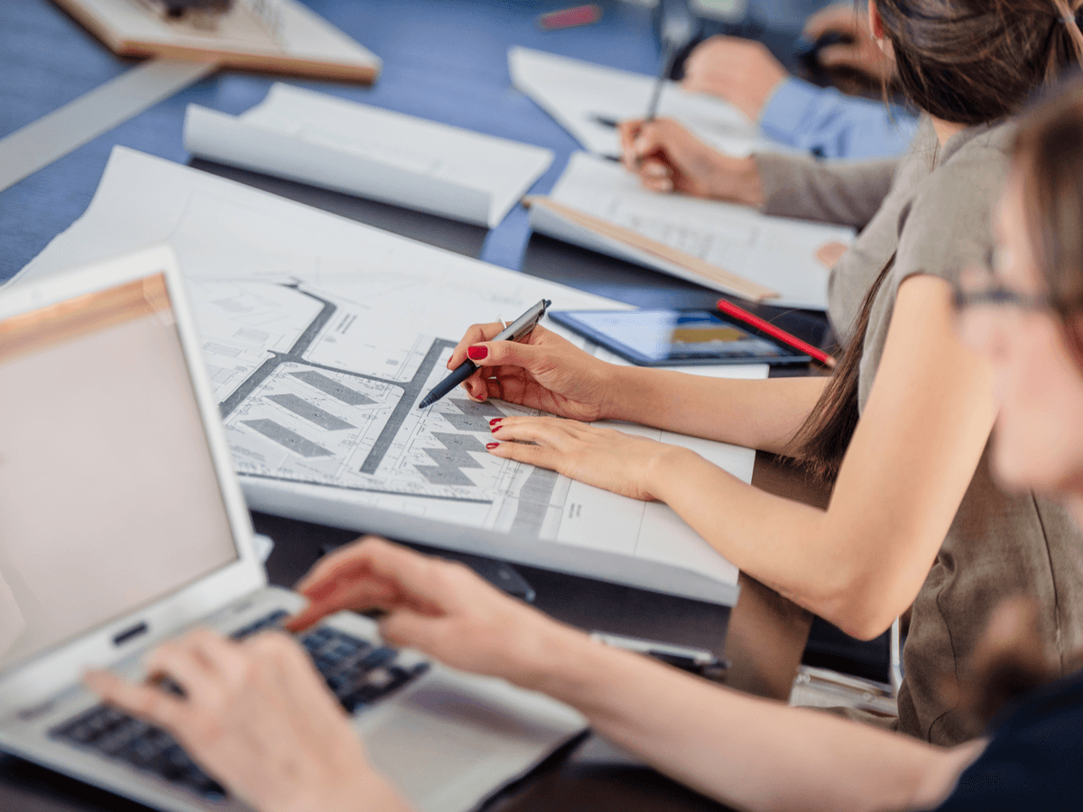 37 Free Resources to Break Into Investment Banking | Leland